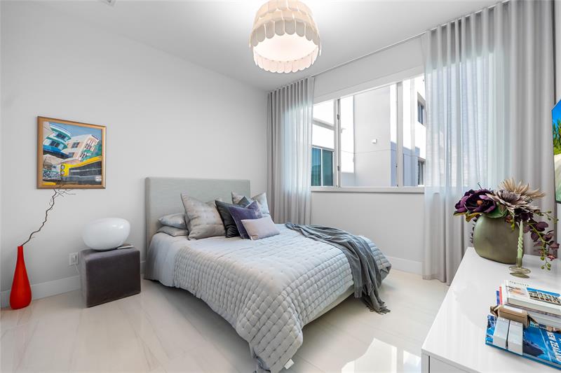 Image 21 of 32 For 244 Shore Ct