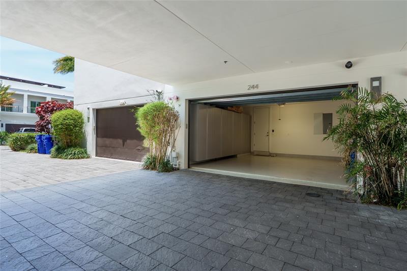 Image 27 of 32 For 244 Shore Ct