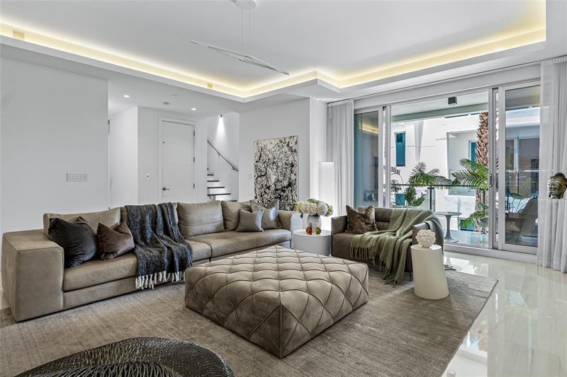 Image 5 of 32 For 244 Shore Ct