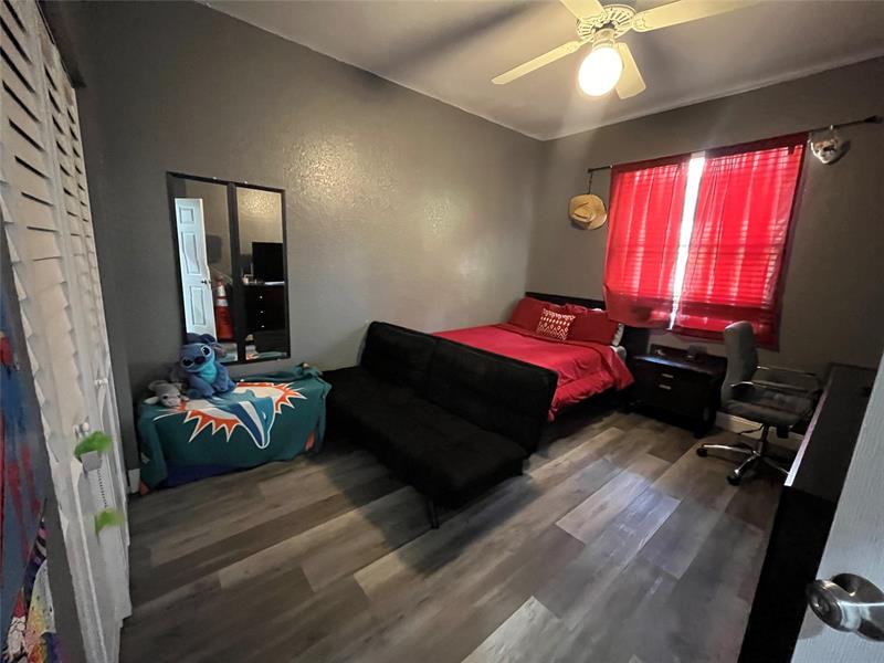 Image 38 of 100 For 9963 64th Ct