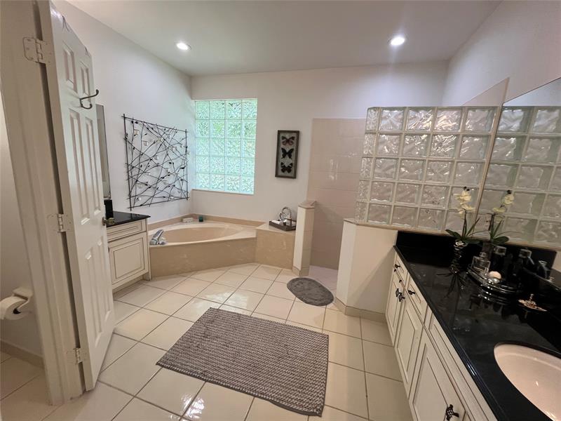 Image 53 of 100 For 9963 64th Ct