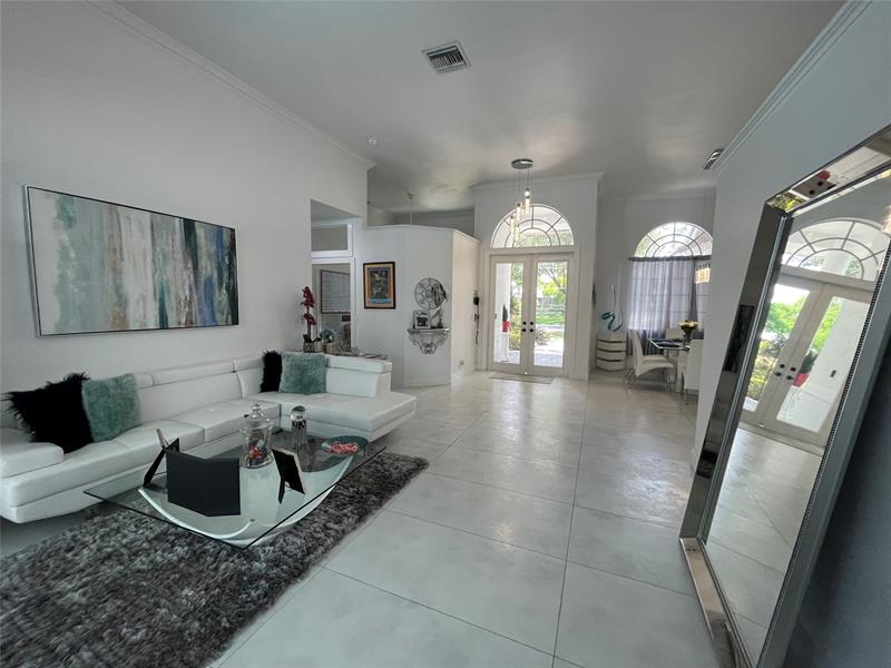Image 71 of 100 For 9963 64th Ct