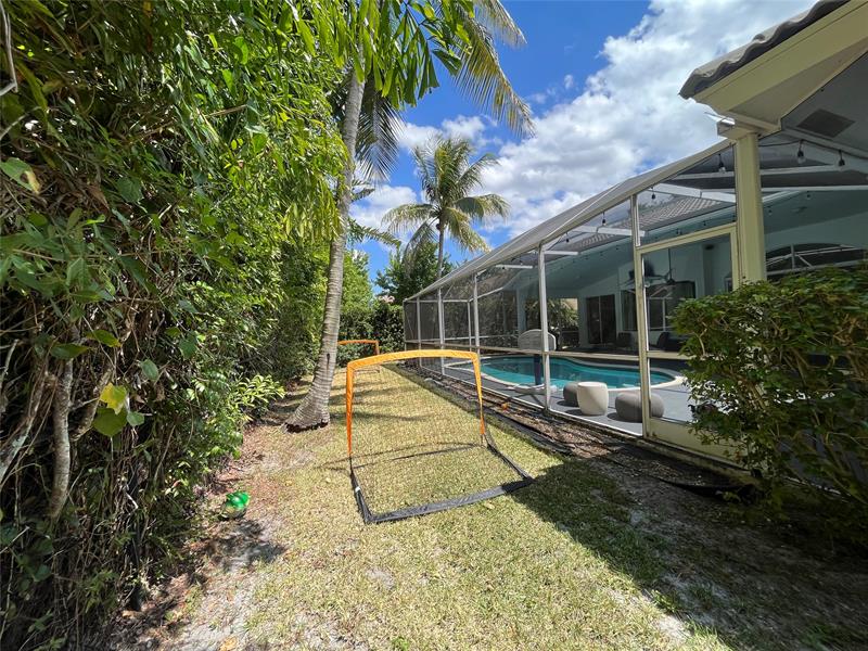 Image 86 of 100 For 9963 64th Ct