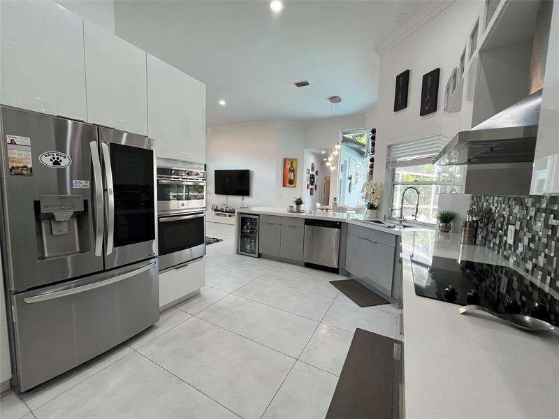 Image 88 of 100 For 9963 64th Ct