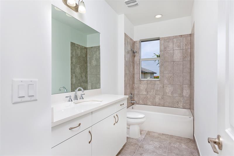 Image 20 of 30 For 6975 Pines Circle  33