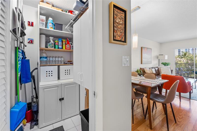 Image 24 of 54 For 3216 8th St  303