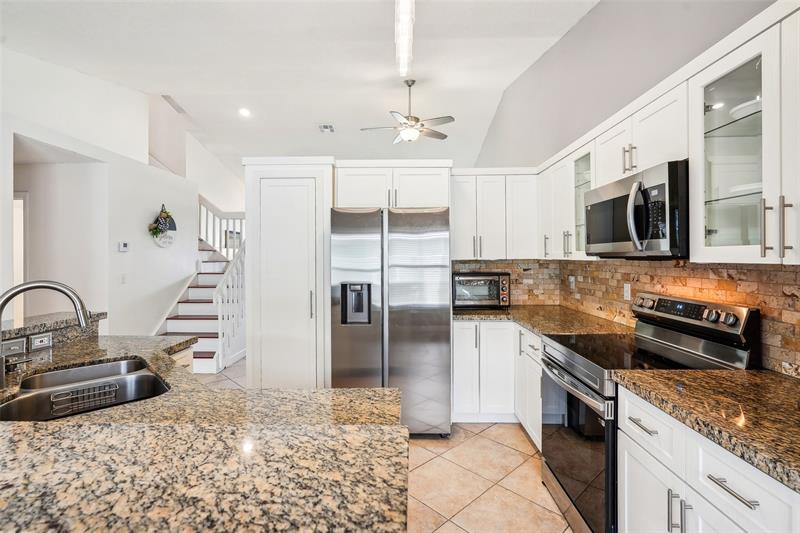 Image 7 of 28 For 1339 181st Ave
