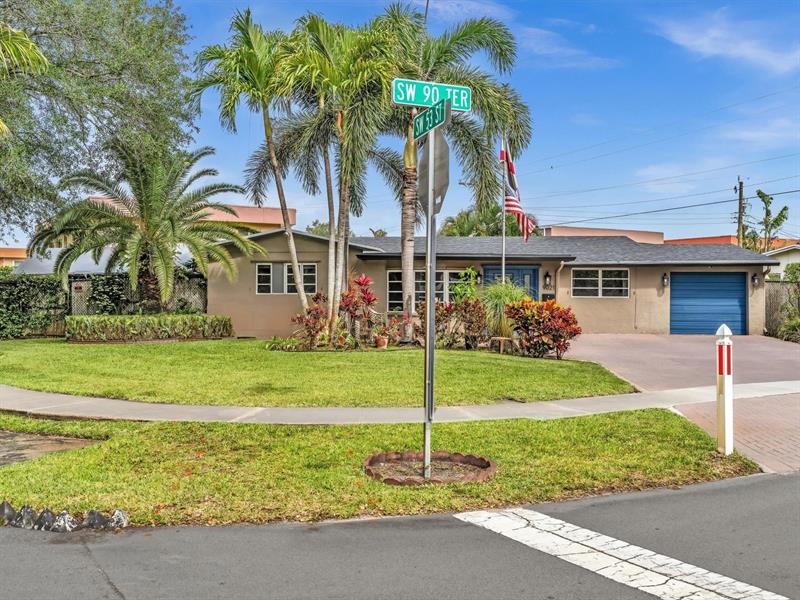 Details for 9021 53rd St, Cooper City, FL 33328