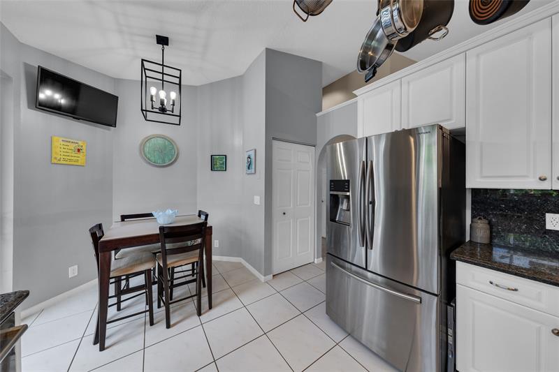 Image 19 of 42 For 23286 Alora Dr