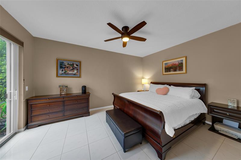 Image 24 of 42 For 23286 Alora Dr