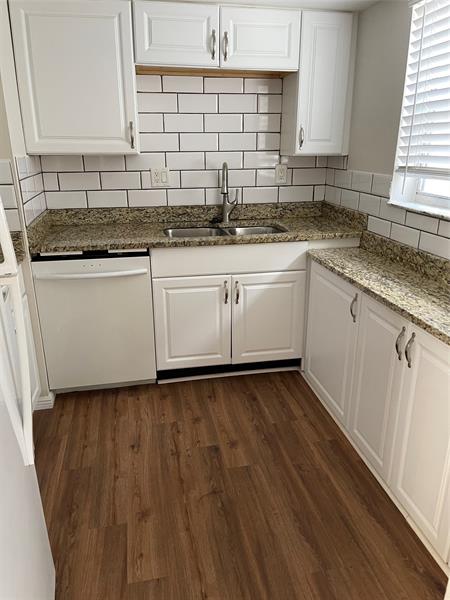 Image 4 of 17 For 6507 Winfield Blvd  223-c