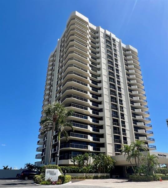 Image 3 of 97 For 108 Lakeshore Dr  338
