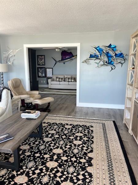 Image 30 of 97 For 108 Lakeshore Dr  338