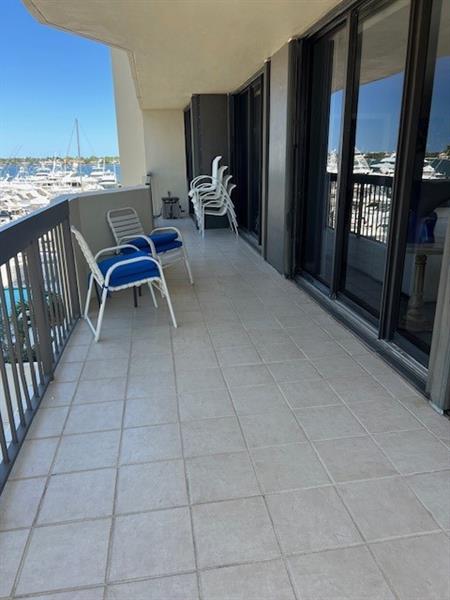 Image 62 of 97 For 108 Lakeshore Dr  338