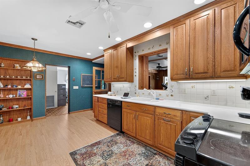 Image 31 of 83 For 5240 20th Street