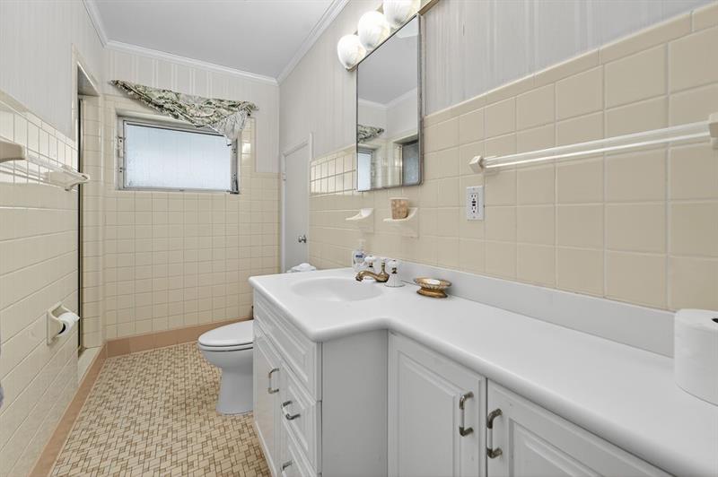 Image 35 of 83 For 5240 20th Street