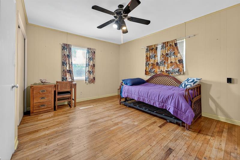 Image 36 of 83 For 5240 20th Street