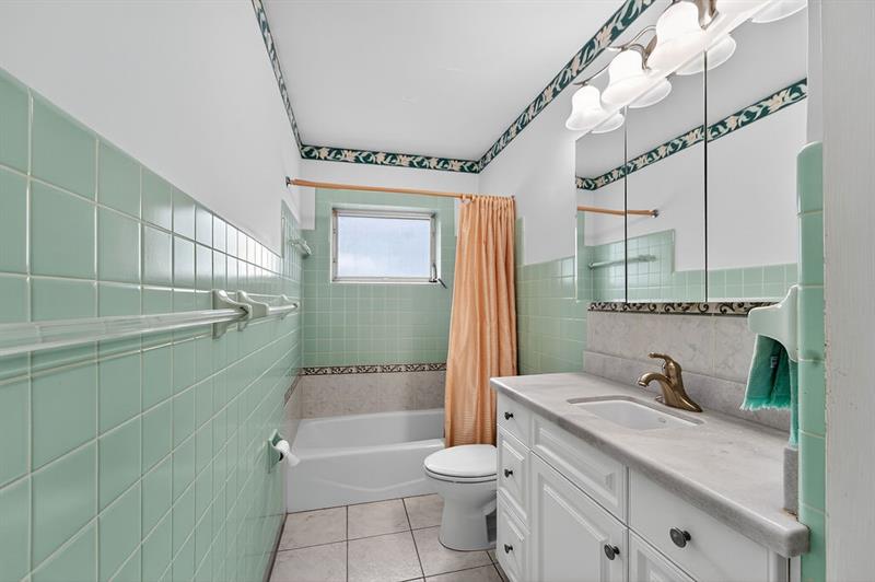 Image 38 of 83 For 5240 20th Street