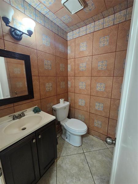 Image 15 of 23 For 10141 3rd St