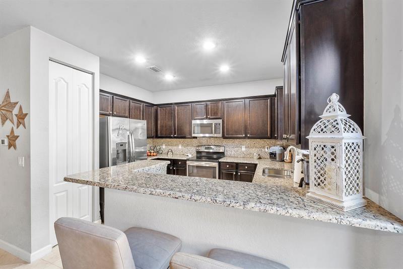 Image 11 of 64 For 8433 Blue Cove Way  8433