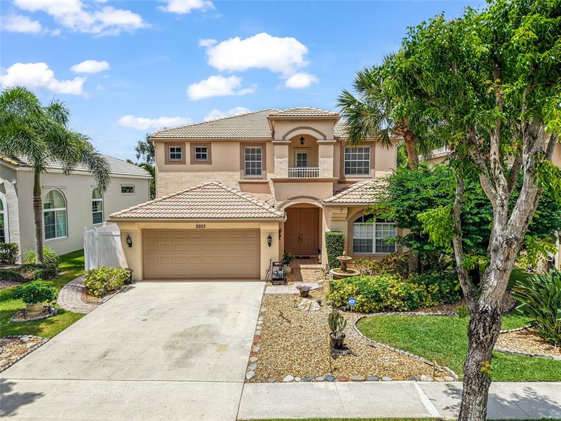 Image 4 of 56 For 2503 Glendale Dr