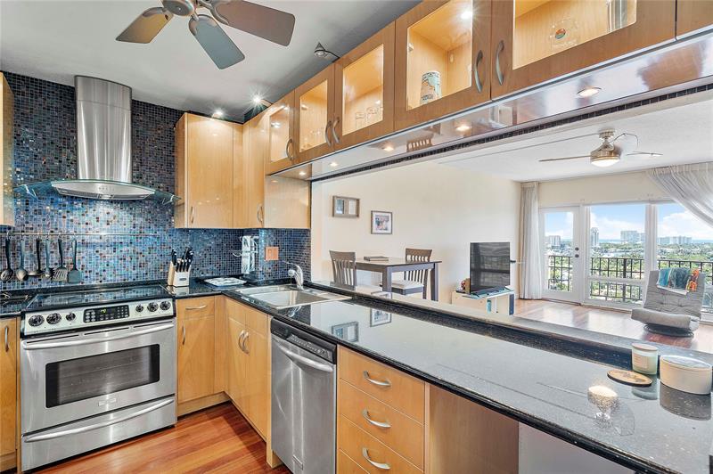 Image 13 of 36 For 2500 Las Olas Blvd  1703