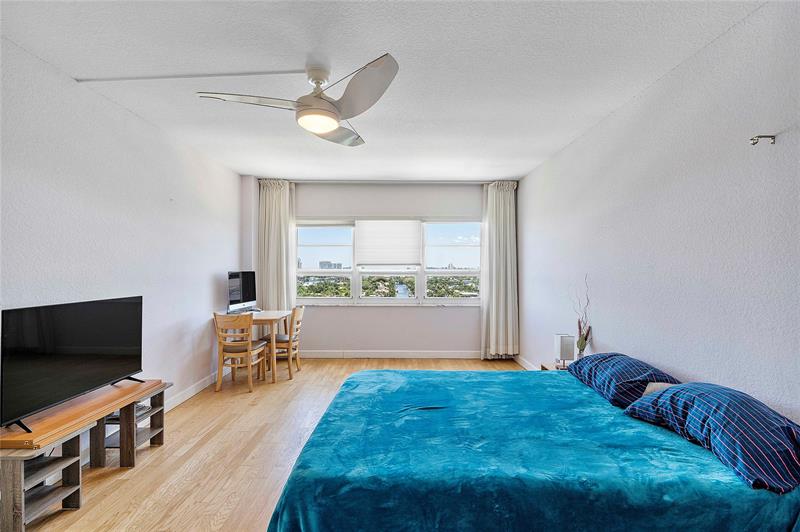 Image 17 of 36 For 2500 Las Olas Blvd  1703