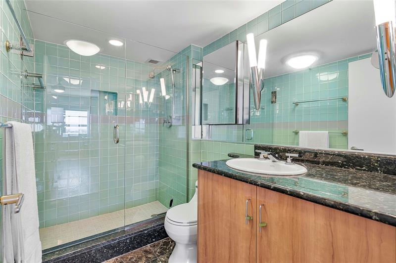 Image 19 of 36 For 2500 Las Olas Blvd  1703