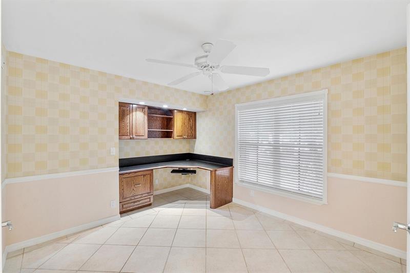 Image 21 of 35 For 11690 19th Dr  11690