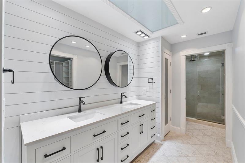 Image 5 of 35 For 11690 19th Dr  11690