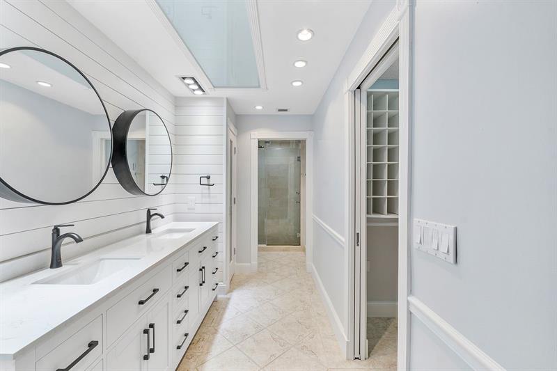 Image 6 of 35 For 11690 19th Dr  11690