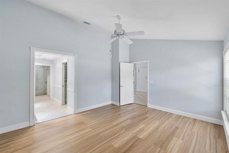 Image 9 of 35 For 11690 19th Dr  11690