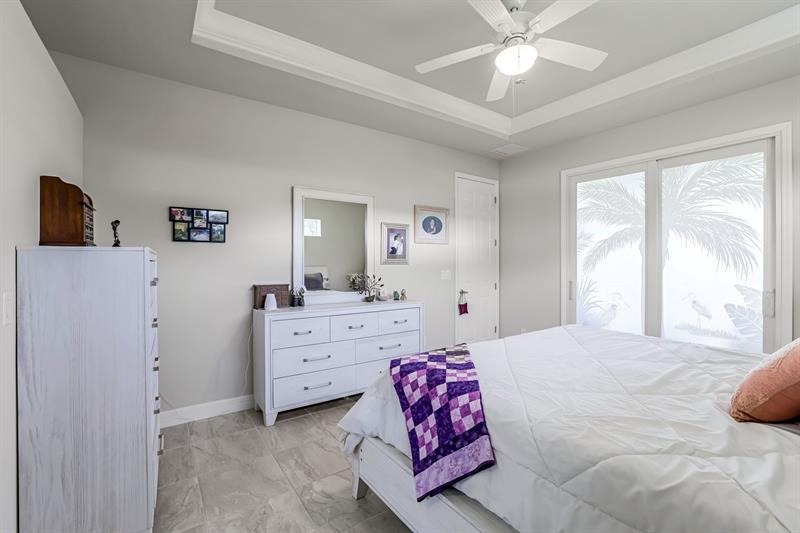 Image 20 of 31 For 4507 Lake Heather Cir