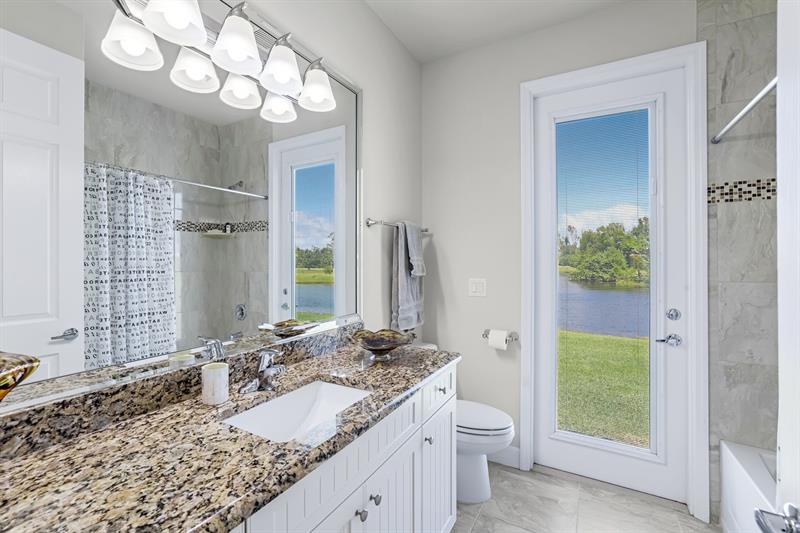 Image 24 of 31 For 4507 Lake Heather Cir