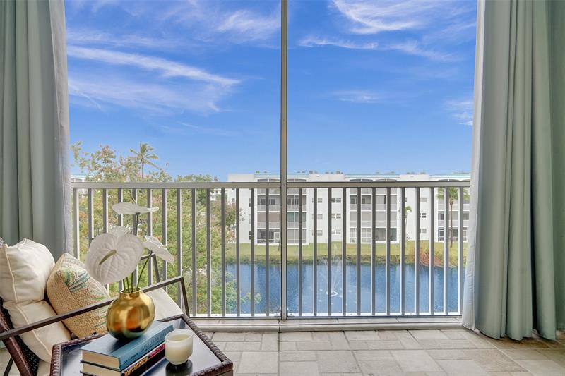 Image 18 of 27 For 604 2nd St  420
