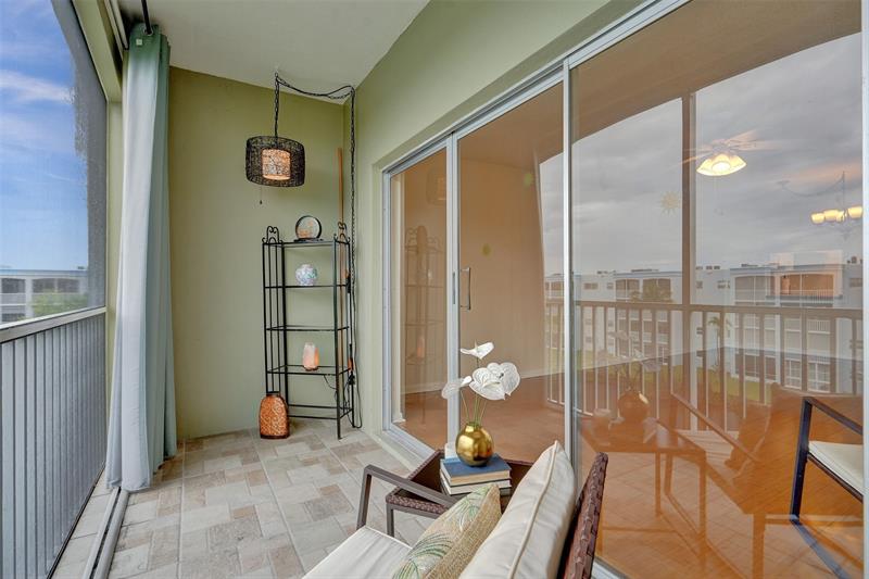 Image 20 of 27 For 604 2nd St  420