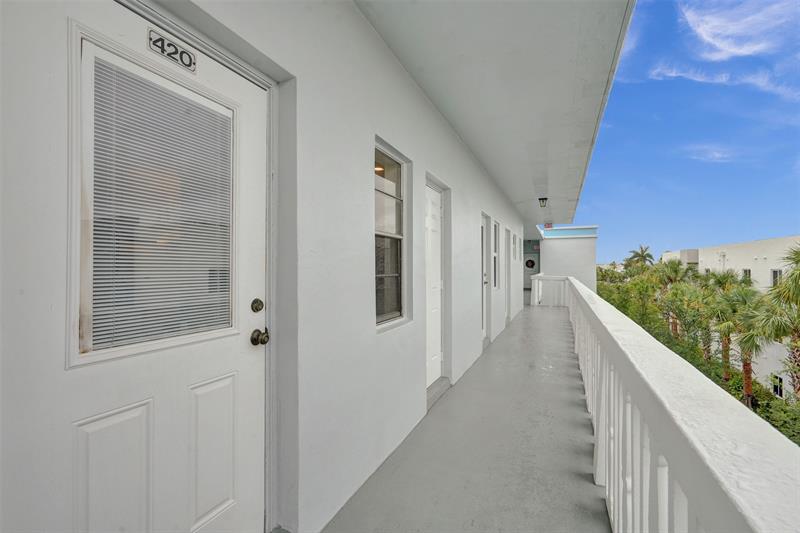 Image 22 of 27 For 604 2nd St  420