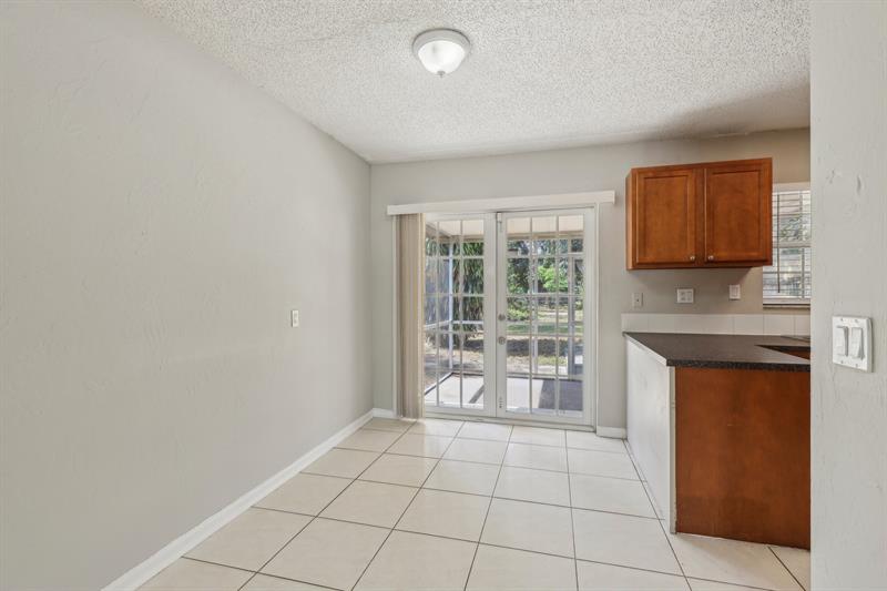 Image 17 of 33 For 1531 17th Ave