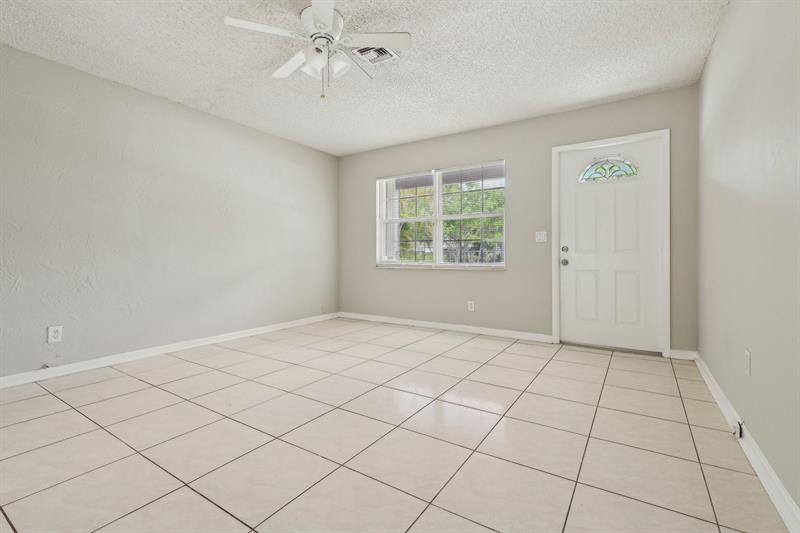 Image 7 of 33 For 1531 17th Ave