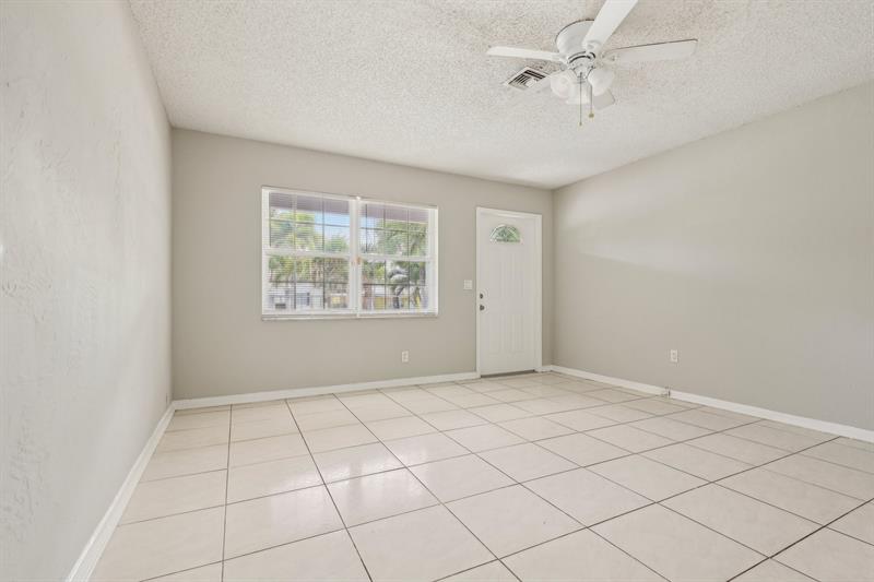 Image 8 of 33 For 1531 17th Ave