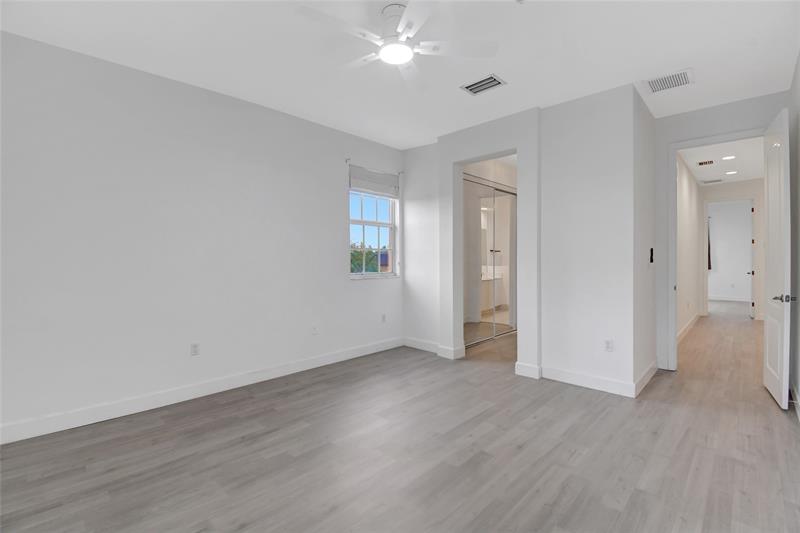 Image 12 of 42 For 484 147th Ave  484