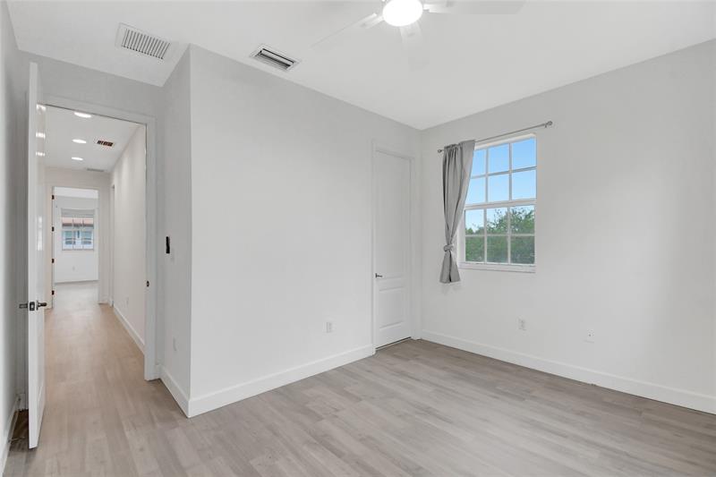 Image 17 of 42 For 484 147th Ave  484
