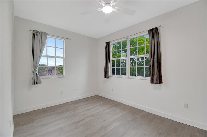 Image 18 of 42 For 484 147th Ave  484