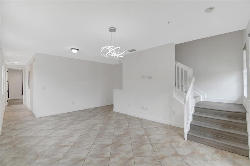 Image 21 of 42 For 484 147th Ave  484