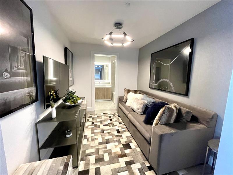 Image 7 of 22 For 2960 207 St  1008