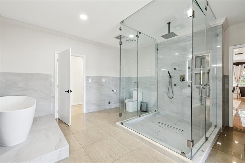 Image 12 of 72 For 1467 53rd Ct