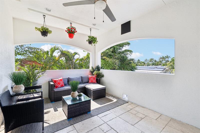 Image 15 of 72 For 1467 53rd Ct
