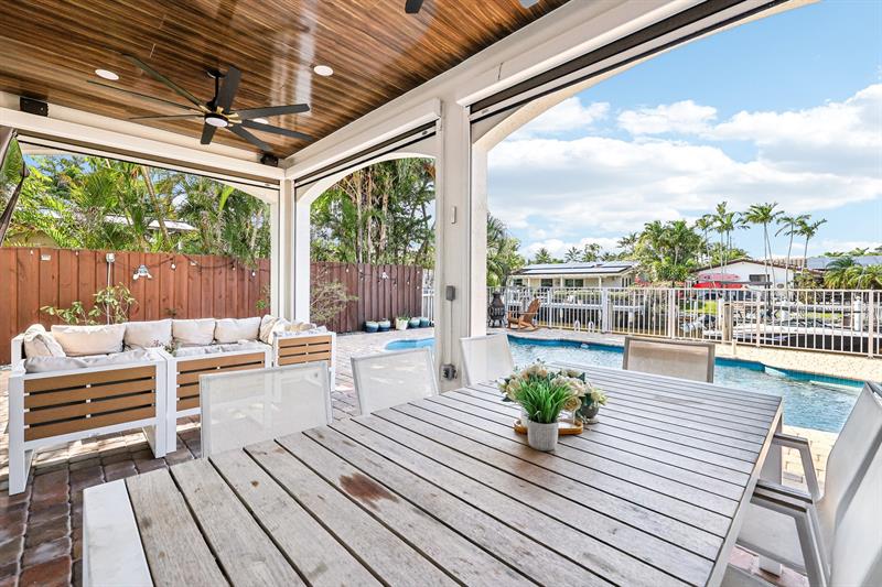 Image 48 of 72 For 1467 53rd Ct