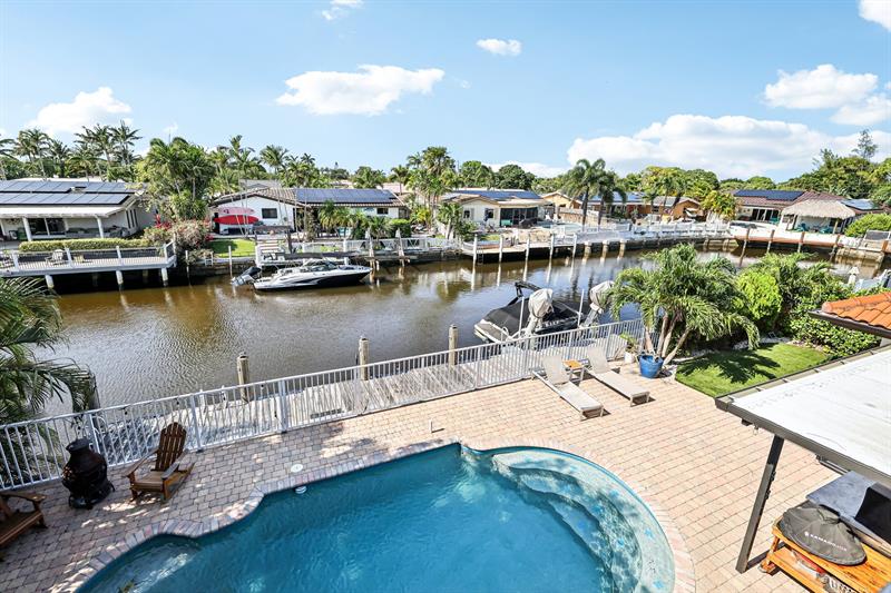 Image 53 of 72 For 1467 53rd Ct