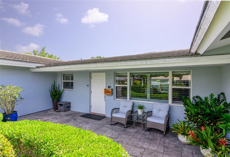 Image 6 of 41 For 4040 17 Ave  
